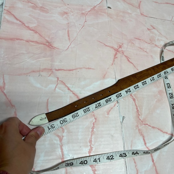 Sold Justin tooled leather Bonnie brown belt sz 28 - Picture 5 of 7